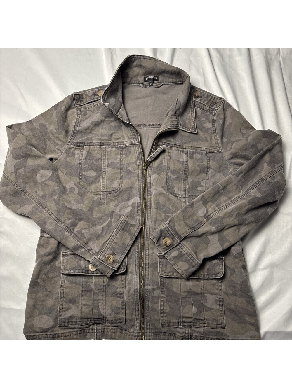 Express Men's Camouflage Utility Jacket Size L